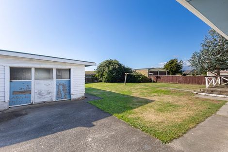 Photo of property in 48 Lupin Road, Otaki, 5512