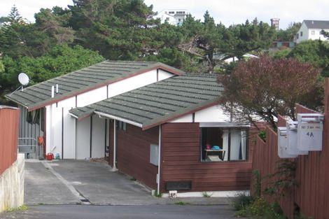 Photo of property in 4b Mcmahon Way, Paparangi, Wellington, 6037