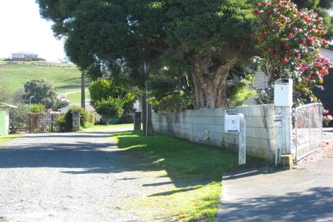 Photo of property in 3 Mcgreevy Street, Waipawa, 4210
