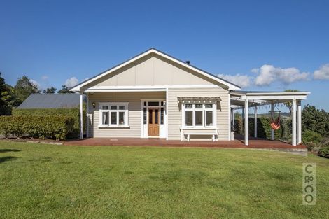 Photo of property in 83 Tarrant Road, Helensville, 0875