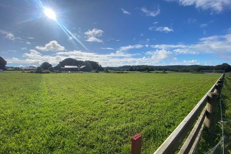 Photo of property in 38 Stoney Hill Road, Te Kamo, 0185