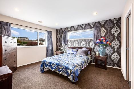 Photo of property in 72 Aotea Drive, Aotea, Porirua, 5024