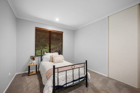 Photo of property in 59a Lonely Road, Fairview Heights, Auckland, 0632