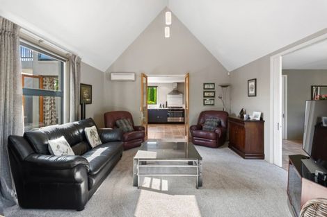 Photo of property in 8 Springvale Gardens, Harewood, Christchurch, 8051