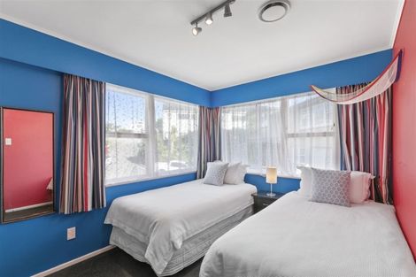 Photo of property in 18 Glen Alton Avenue, Paparangi, Wellington, 6037