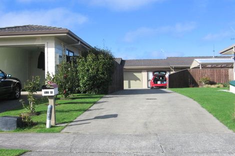 Photo of property in 52a Raglan Avenue, Cloverlea, Palmerston North, 4412