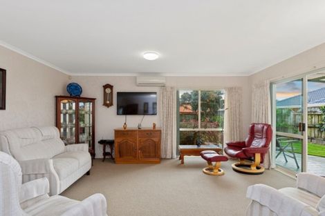 Photo of property in 82 Santa Monica Drive, Papamoa Beach, Papamoa, 3118