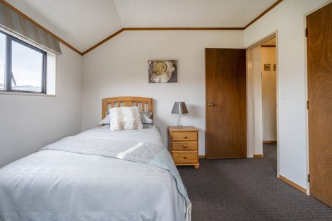 Photo of property in 7 Montrose Grove, Churton Park, Wellington, 6037