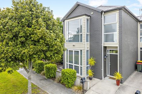 Photo of property in 37 Popokatea Drive, Takanini, 2112
