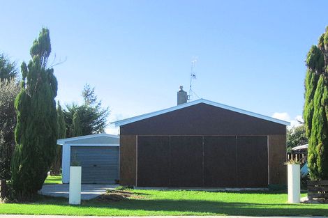 Photo of property in 29a Mazengarb Road, Paraparaumu Beach, Paraparaumu, 5032