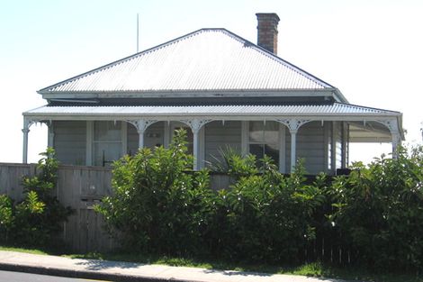 Photo of property in 137a Mokoia Road, Birkenhead, Auckland, 0626