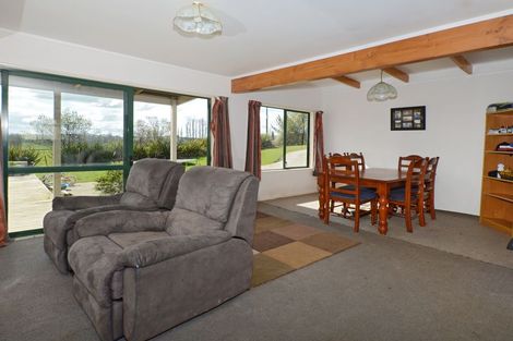 Photo of property in 310 Gumtown Road, Te Kamo, Kamo, 0185