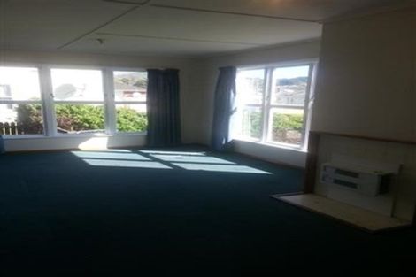 Photo of property in 5- 7 Hazard Grove, Cannons Creek, Porirua, 5024