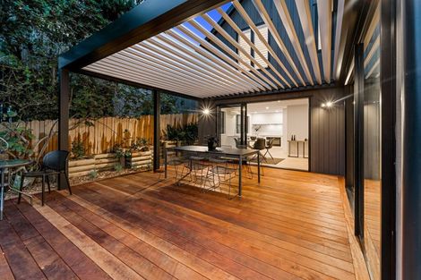 Photo of property in 2/47 Rangitoto Terrace, Milford, Auckland, 0620