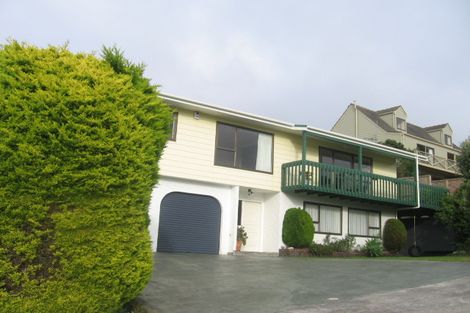 Photo of property in 4 Latitude Close, Whitby, Porirua, 5024