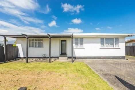Photo of property in 12 Mosston Road, Castlecliff, Whanganui, 4501
