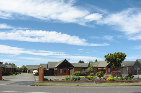 Photo of property in 2/415 Mairehau Road, Parklands, Christchurch, 8083
