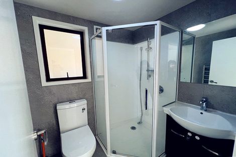 Photo of property in 57 Ayton Drive, Totara Vale, Auckland, 0629