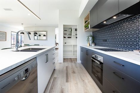 Photo of property in 1 Tremaine Avenue, Two Mile Bay, Taupo, 3330