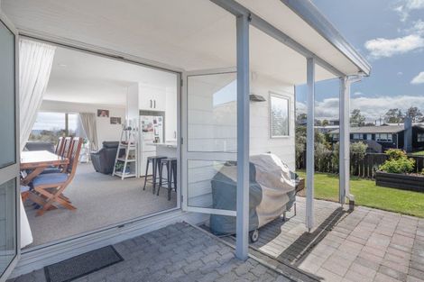 Photo of property in 37 Sunset Street, Hilltop, Taupo, 3330