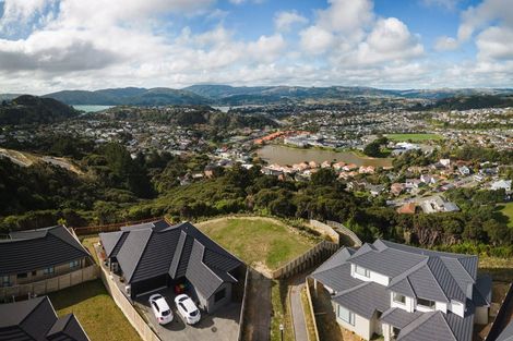 Photo of property in 33 Topsail Way, Whitby, Porirua, 5024