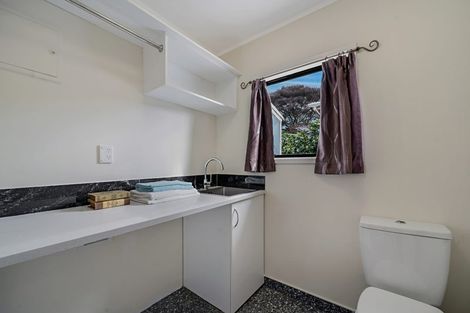 Photo of property in 7b Lowtherhurst Road, Massey, Auckland, 0614