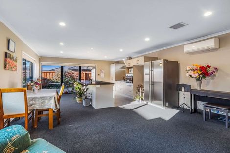 Photo of property in 33 Faringdon Boulevard, Rolleston, 7615