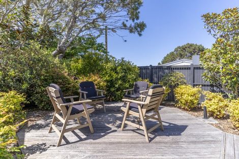 Photo of property in 48 Churton Drive, Churton Park, Wellington, 6037
