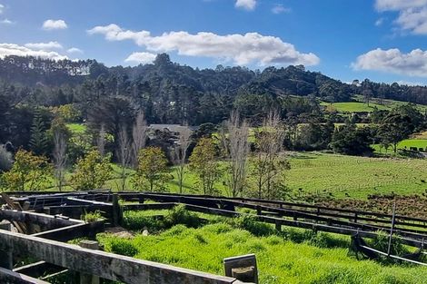 Photo of property in 384 Pine Valley Road, Dairy Flat, Silverdale, 0992
