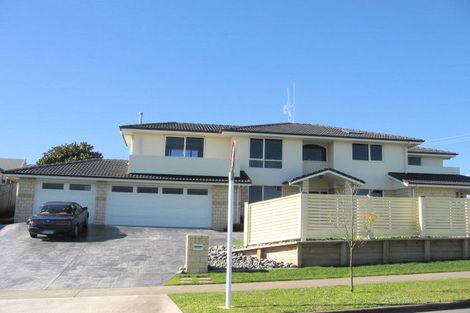 Photo of property in 1 Caversham Drive, Rototuna, Hamilton, 3210