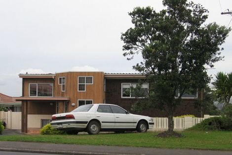 Photo of property in 423 Don Buck Road, Massey, Auckland, 0614