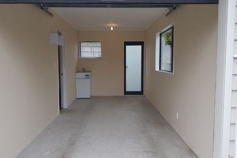 Photo of property in 28 Pooks Road, Ranui, Auckland, 0612
