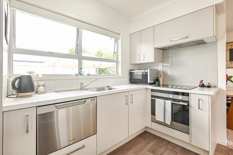 Photo of property in 90 Napier Road, Havelock North, 4130