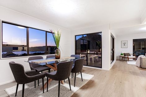 Photo of property in 19 Kinloch Place, Papakowhai, Porirua, 5024