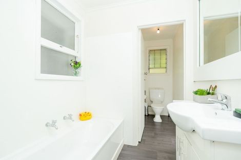 Photo of property in 21 Saxbys Road, Glenview, Hamilton, 3206