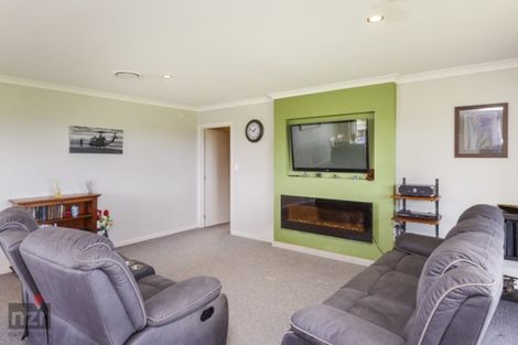 Photo of property in 1107 Taonui Road, Colyton, Feilding, 4775