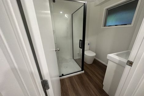 Photo of property in 77e Colwill Road, Massey, Auckland, 0614