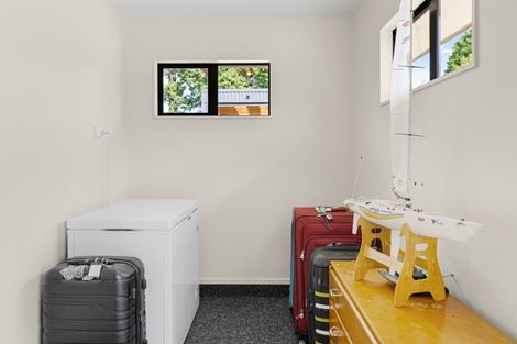 Photo of property in 39 Kew Road, Westport, 7825