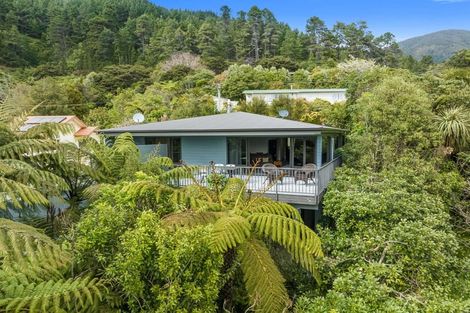 Photo of property in 25 Mccormicks Road, Whatamango Bay, Picton, 7281