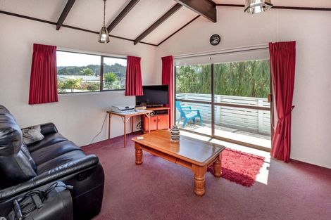 Photo of property in 113 Lorraine Place, Whangamata, 3620