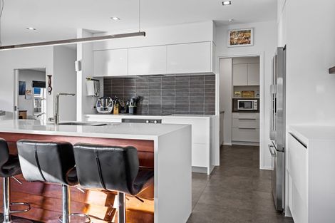 Photo of property in 22 Mercade Close, Stratford, 4332