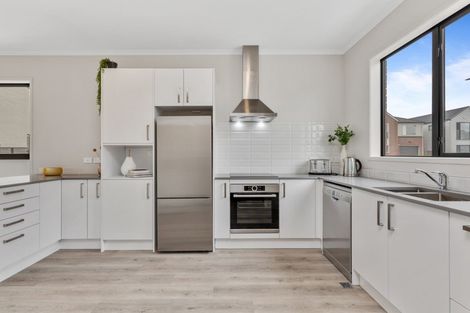 Photo of property in 14 Peihana Road, Hobsonville, Auckland, 0616