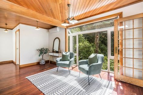Photo of property in 102a Miromiro Road, Normandale, Lower Hutt, 5010