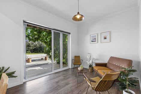 Photo of property in 100 Oxford Road, Okato, 4335