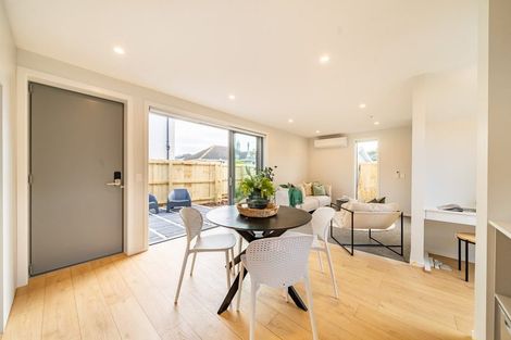 Photo of property in 31-33 Chapman Crescent, Naenae, Lower Hutt, 5011