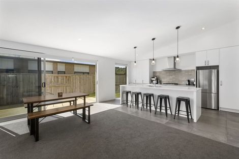 Photo of property in 37 Awataha Crescent, Pyes Pa, Tauranga, 3110