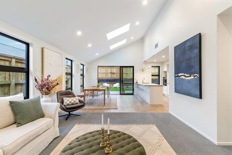 Photo of property in 50 Muster Road, Jacks Point, 9371