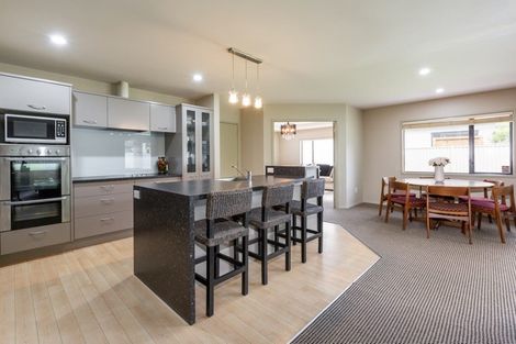 Photo of property in 323 Southland Place, Raureka, Hastings, 4120