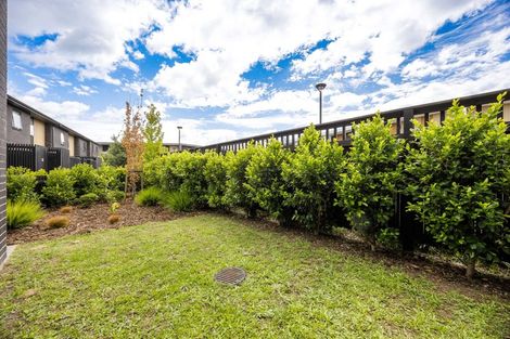Photo of property in 82 Glidepath Road, Hobsonville, Auckland, 0616