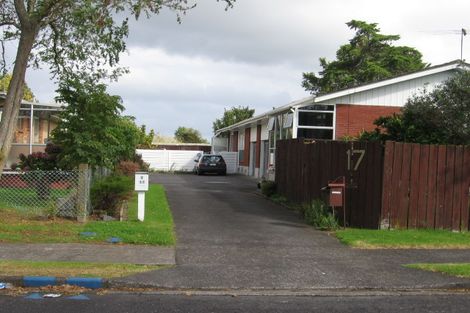 Photo of property in 2/17 Poinsettia Place, Henderson, Auckland, 0610
